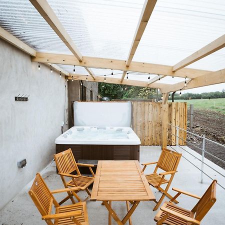 The Byre At Conker Tree Cottages Saintfield 外观 照片